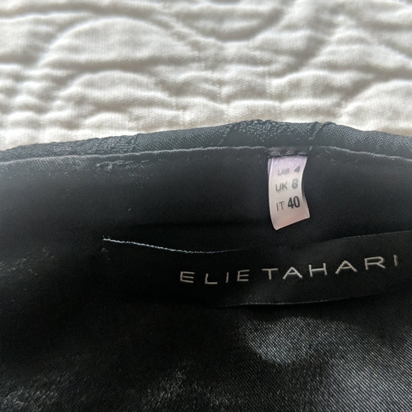 Elie Tahari texture skirt - Picture 2 of 4